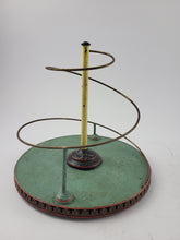 Laden Sie das Bild in den Galerie-Viewer, Märklin Kreisel Karussell "little Tich" No. 9160 GK