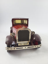 Laden Sie das Bild in den Galerie-Viewer, Märklin Luxus Limousine No. 5209 mit Originalkarton