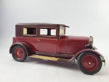 Laden Sie das Bild in den Galerie-Viewer, Märklin Luxus Limousine No. 5209 mit Originalkarton