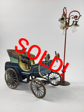 Laden Sie das Bild in den Galerie-Viewer, Carette Dampfautomobil mit Carette Straßenlaterne