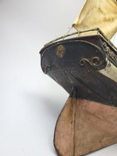 Laden Sie das Bild in den Galerie-Viewer,  Blechspielzeug Segelschiff um 1890 imposante 115 cm lang | 14.499€