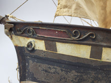 Laden Sie das Bild in den Galerie-Viewer,  Blechspielzeug Segelschiff um 1890 imposante 115 cm lang | 14.499€