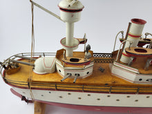 Laden Sie das Bild in den Galerie-Viewer, Bing Kriegsschiff No. 155/202 78 cm einmalige Farbkombination | 29.990€