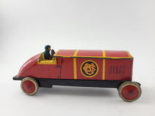 Laden Sie das Bild in den Galerie-Viewer, Gray. Dunn´s Biscuits Rennwagen "always first" & "UCBS" um 1910 | 22.999 €