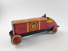 Laden Sie das Bild in den Galerie-Viewer, Gray. Dunn´s Biscuits Rennwagen "always first" & "UCBS" um 1910 | 22.999 €