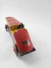 Laden Sie das Bild in den Galerie-Viewer, Gray. Dunn´s Biscuits Rennwagen "always first" & "UCBS" um 1910 | 22.999 €