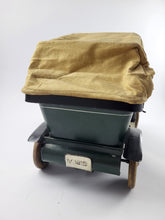 Laden Sie das Bild in den Galerie-Viewer, Doll & Co offenes Automobil 48 cm um 1920