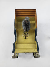 Laden Sie das Bild in den Galerie-Viewer, Carette Dampfautomobil mit Carette Straßenlaterne
