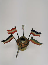 Laden Sie das Bild in den Galerie-Viewer, Märklin Luftkarussell Aeropal No. 8850 um 1909