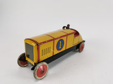 Laden Sie das Bild in den Galerie-Viewer, Gray. Dunn´s Biscuits Rennwagen "always first" & "UCBS" um 1910 | 22.999 €