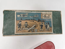 Laden Sie das Bild in den Galerie-Viewer, Märklin Stoss-Schleuder No. 9135 S Flugzeug im Originalkarton | 5.999€