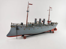 Laden Sie das Bild in den Galerie-Viewer, Bing Kriegsschiff "Mars" 62 cm Dampfantrieb um 1905 | 7.890€