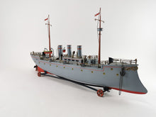 Laden Sie das Bild in den Galerie-Viewer, Bing Kriegsschiff "Mars" 62 cm Dampfantrieb um 1905 | 7.890€