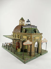 Laden Sie das Bild in den Galerie-Viewer, Märklin Zentralbahnhof No. 2015 um 1909 42x30x40 | 6.666€