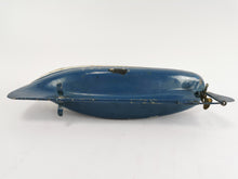 Laden Sie das Bild in den Galerie-Viewer, ABSOLUTE RARITÄT - Ernst Plank Rennboot 24 cm - Ausführung mit einem Steuermann! | 8.999€