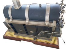 Laden Sie das Bild in den Galerie-Viewer, Märklin´s größte zweiteilige Dampfmaschine - frühe Ausführung um 1910