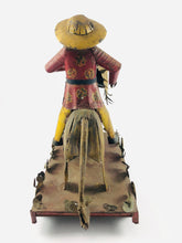 Laden Sie das Bild in den Galerie-Viewer, Asiatischer Löwenreiter um 1850 handlackiert imposante 52x23x48 | 6.499€