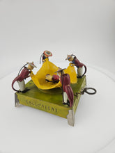 Laden Sie das Bild in den Galerie-Viewer, Lehmann the Punished Boxer with original packaging &amp; instructions in fantastic original condition! | 31.999€
