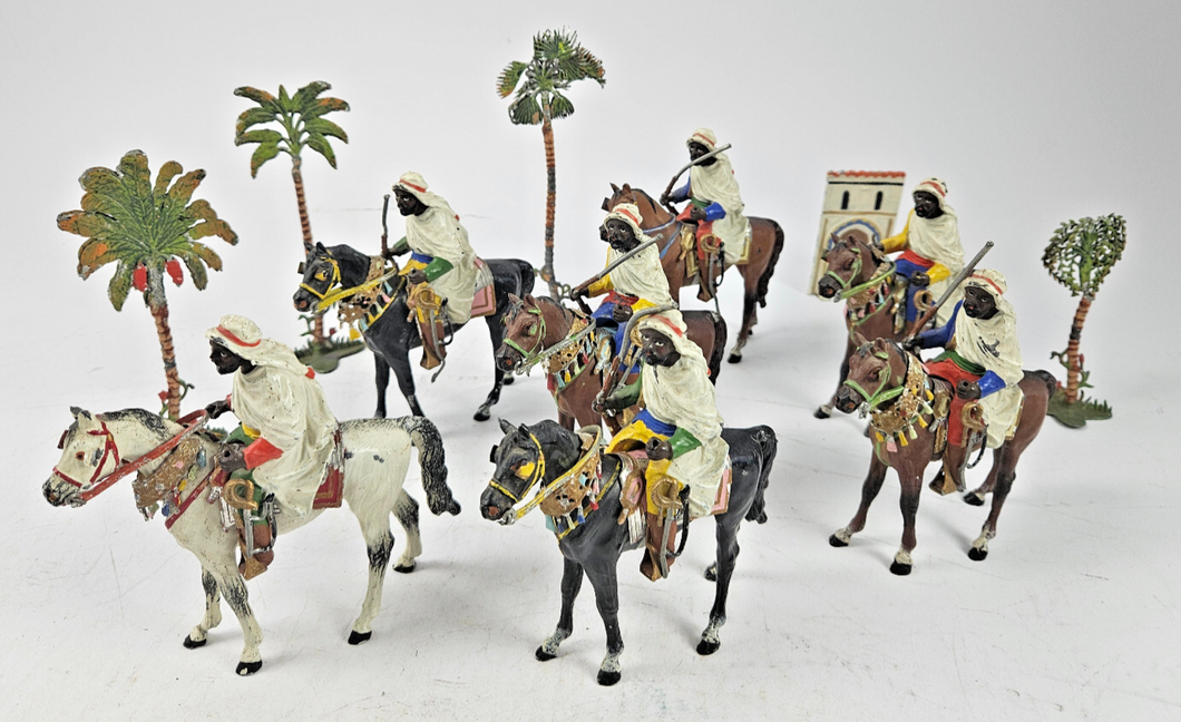 Heyde 7 x Arabians on horseback height: 13 cm in original condition | 5.999€