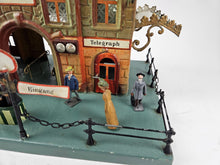 Load image into Gallery viewer, Märklin station No. 2012 34x21 cm with figures in fantastic original condition | 4.899€
