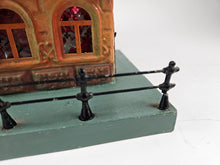 Load image into Gallery viewer, Märklin station No. 2012 34x21 cm with figures in fantastic original condition | 4.899€
