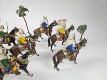 Load image into Gallery viewer, Heyde 7 x Arabians on horseback height: 13 cm in original condition | 5.999€
