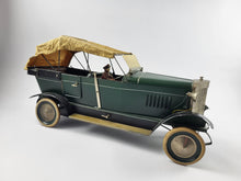 Laden Sie das Bild in den Galerie-Viewer, Doll &amp; Co offenes Automobil 48 cm um 1920

