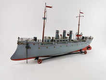 Laden Sie das Bild in den Galerie-Viewer, Bing Kriegsschiff &quot;Mars&quot; 62 cm Dampfantrieb um 1905 | 7.890€
